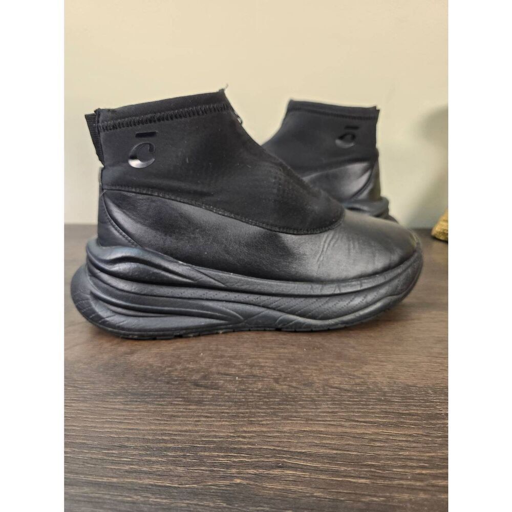 Clove SuperBoot Triple Black Women's Size 8.5 Sneaker Boots Nursing $180 Zip Up